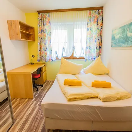 Апартаменти Huberhof 1 By Alpenidyll